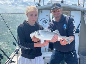 Zeebaars gevangen met North Sea Charters